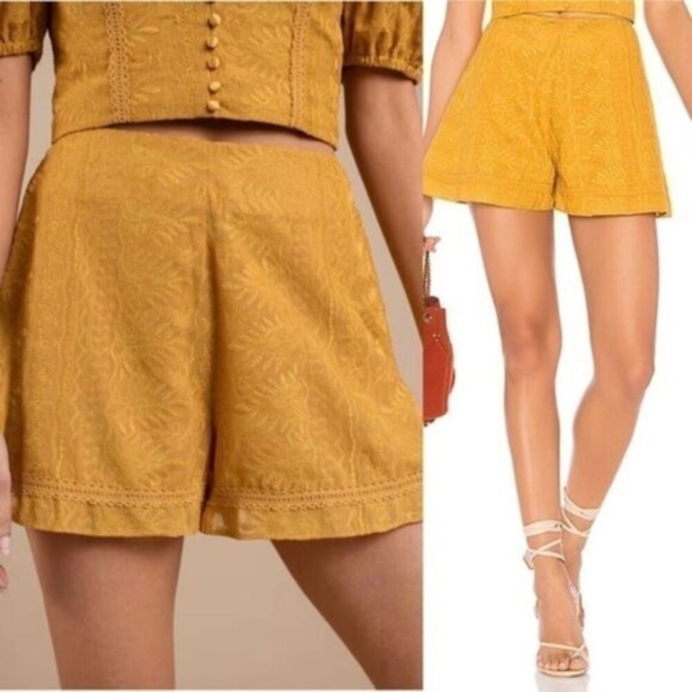 Finders Keepers High Rise Tailored Shorts Marigold Yellow Mustard Size Small